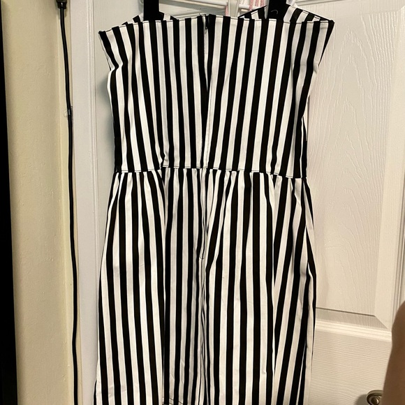 XXL Switchblade stiletto striped dress (please read description) - Picture 2 of 5